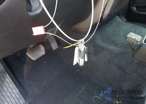 2025 Ram 1500 Tradesman 4X4 5'7 Box из США, поврежденный, VIN 1C6RRFGG1SN680880